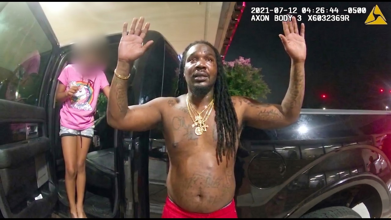 Thumbnail for Boyfriend Shoots Girlfriend After Getting Caught Clubbing With His Side Chick