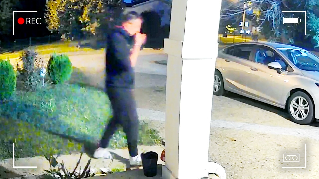 Thumbnail for Cops Discover Entire Murder Caught on Camera
