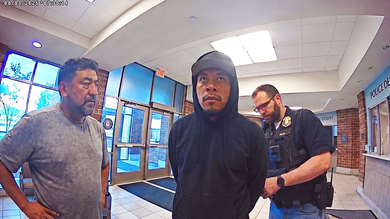 Thumbnail for Teen Runs From Cops, Then Dad Turns Him In
