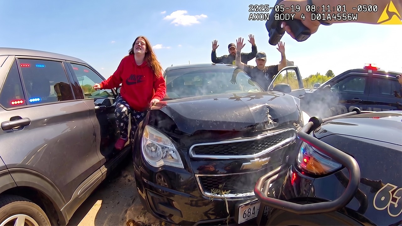 Thumbnail for Man Drags His Friends On a 120 MPH Police Chase
