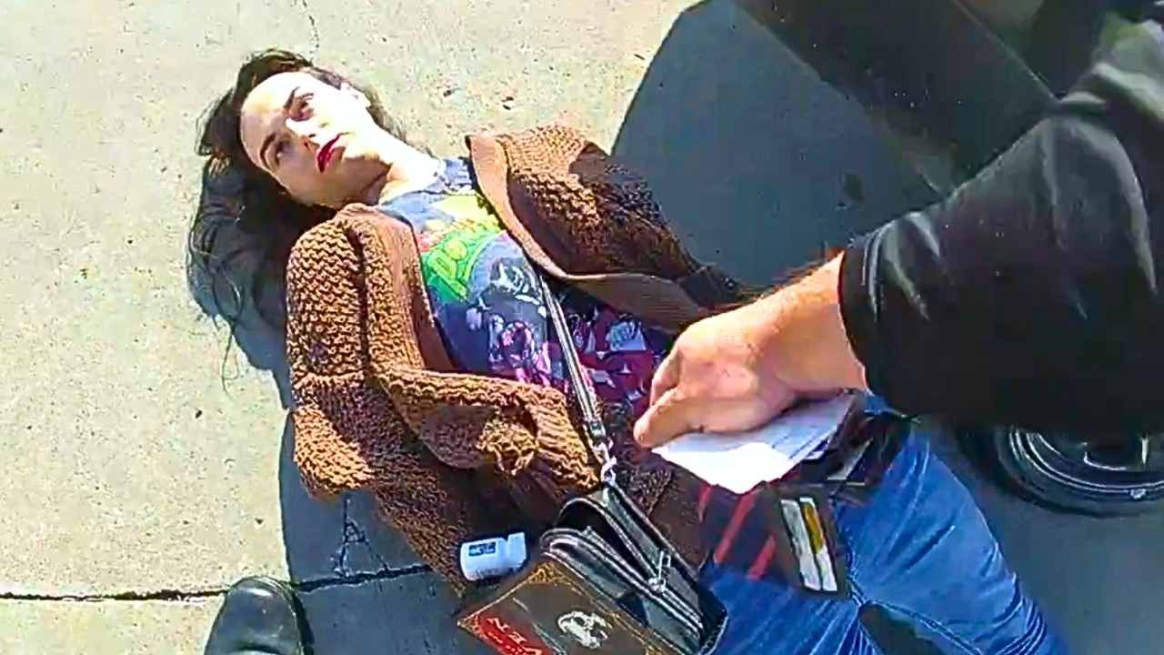 Thumbnail for Child Pred Posing as a Woman Faints After Getting Caught