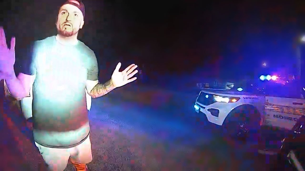 Thumbnail for Drunk Off-Duty Cop Flees Police at 100 mph