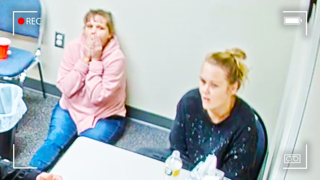 Thumbnail for Mom Realizes Her Daughter Is A Killer