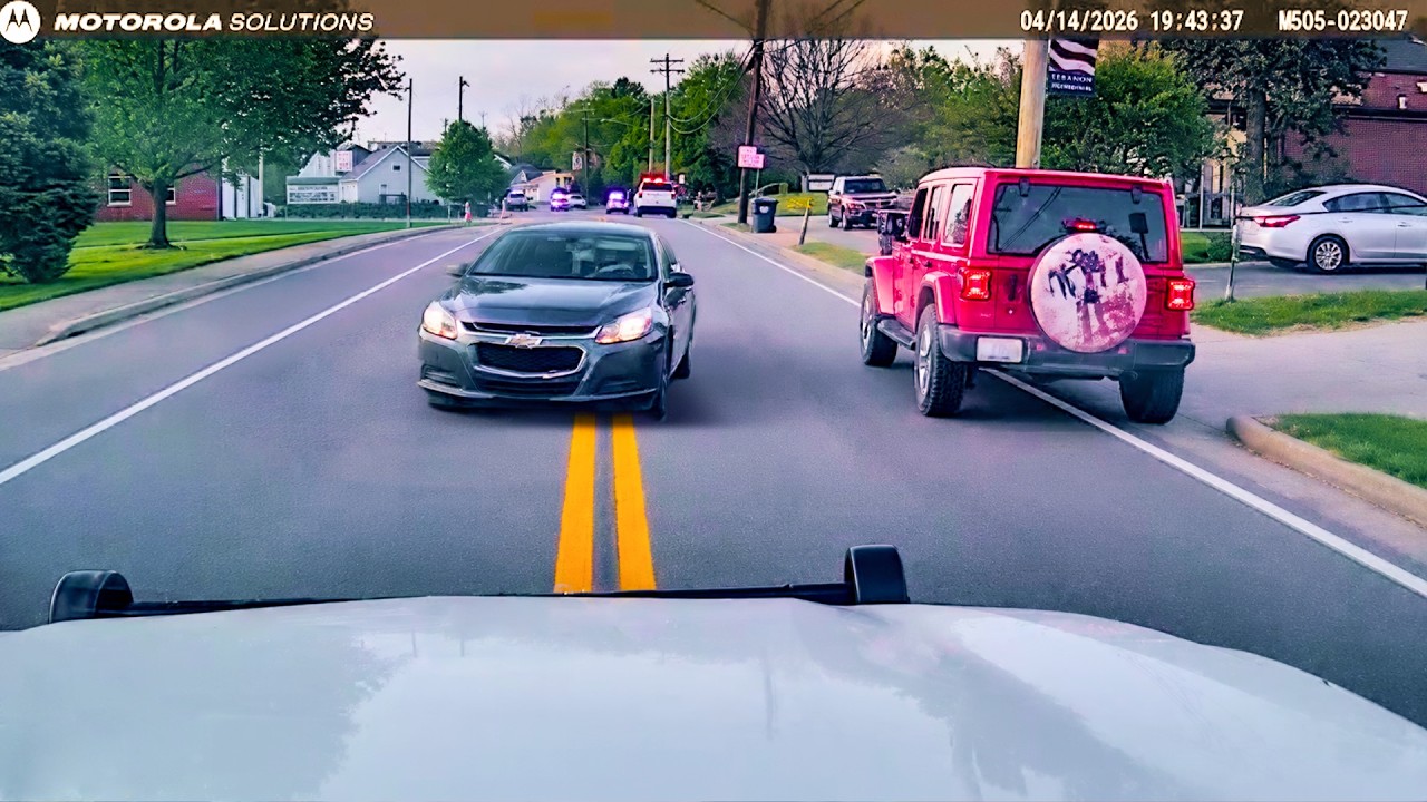 Thumbnail for 20yo Slams Into Cop With Kidnapped Baby