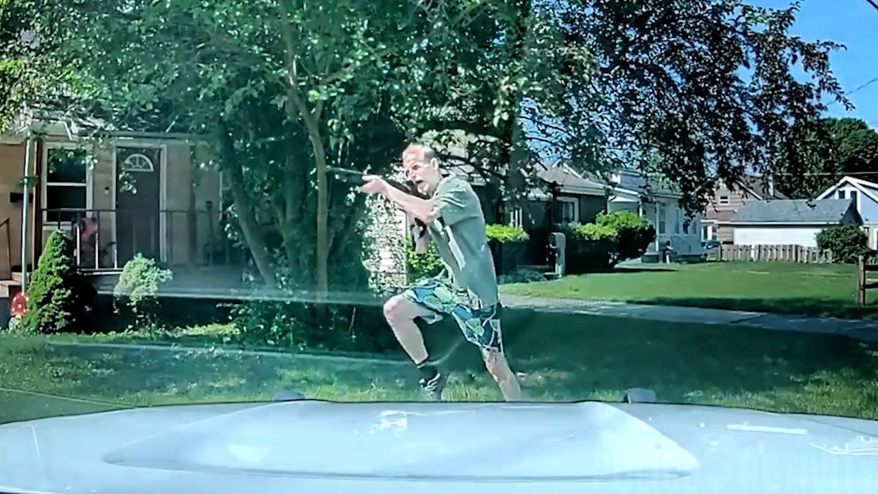 Thumbnail for Toledo Officers Shoot Suspect Pointing Shotgun at Them