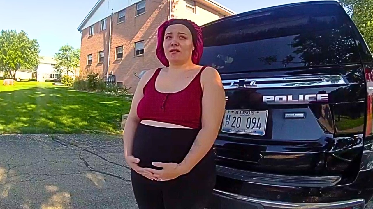 Thumbnail for Pregnant Girlfriend Catches Pedo Boyfriend Red-Handed